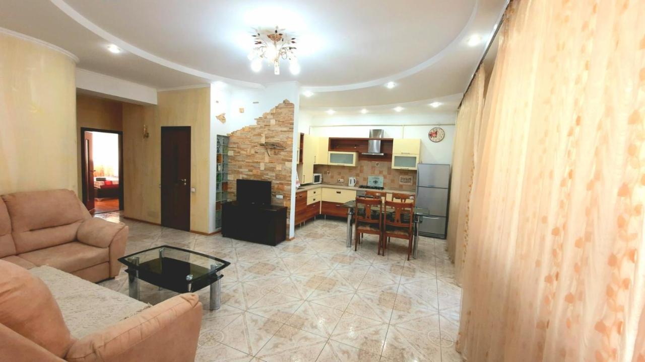 Elegance Apartment Chisinau Center Close To Stefan Cel Mare Dış mekan fotoğraf
